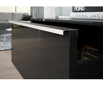 Uchwyt listwowy TERRA PRO 128 Lc 158mm P61 R10 czarny mat zaokrąglony (UA68)