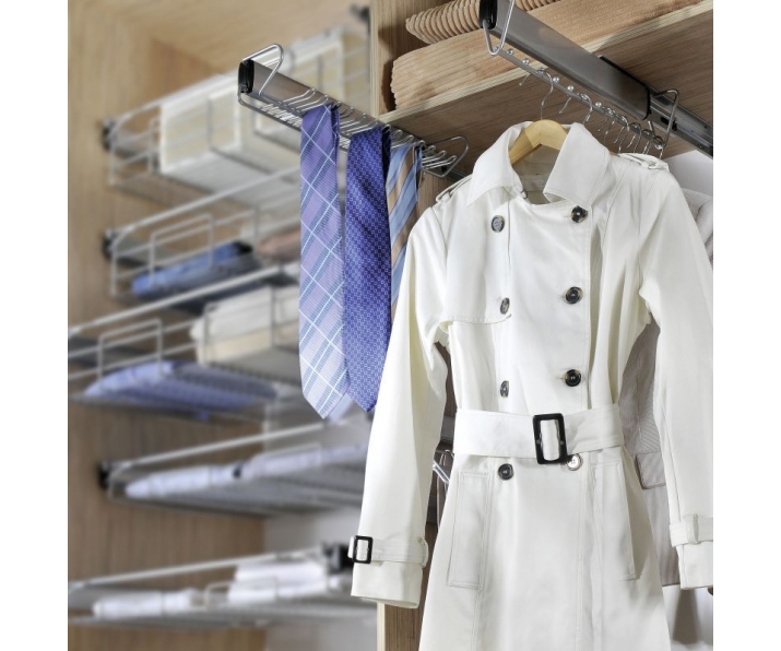 WIESZAK WYSUWANY NA KRAWATY P22 srebrny MIĘKKI DOMYK